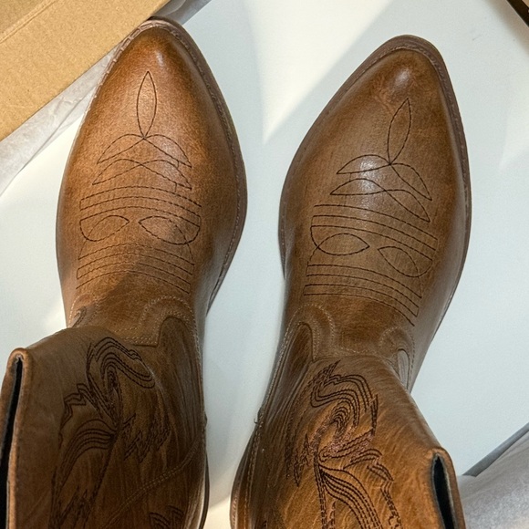 Urban Outfitters Tan Lace-Up Western Boots - Picture 4 of 6